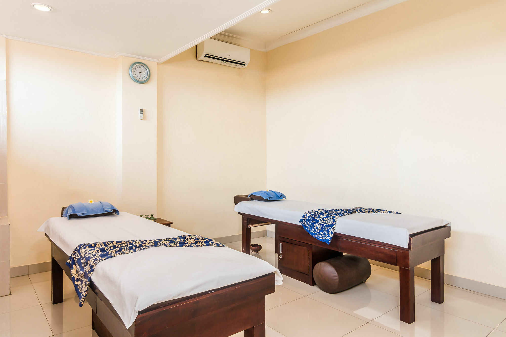 Zen Rooms Legian Melasti Kuta Lombok Esterno foto